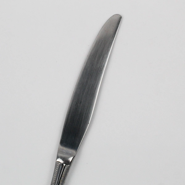 Wallace American Tradition Dinner Knife Stainless Silverware 18/0 Flatware