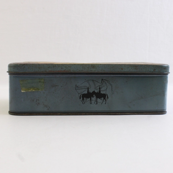 Vtg Walters Palm Toffee Tin with Guards Entering Mall From Buckingham Palace