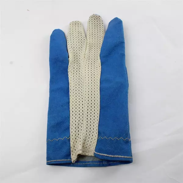 Lot of 3 Golf Accessories Key Ring Tees & 2 Left Handed Gloves M