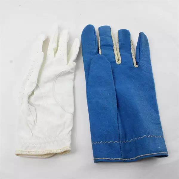 Lot of 3 Golf Accessories Key Ring Tees & 2 Left Handed Gloves M