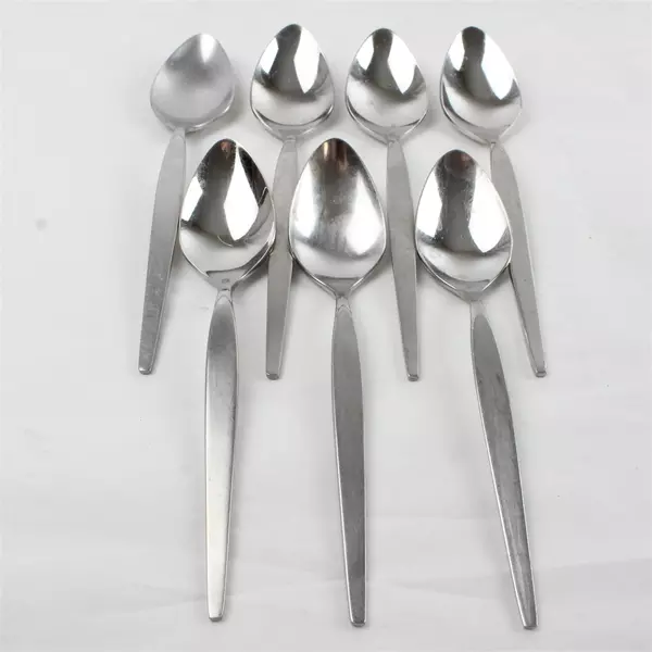 Set of 7 Oneida Satinique Stainless Steel Teaspoons