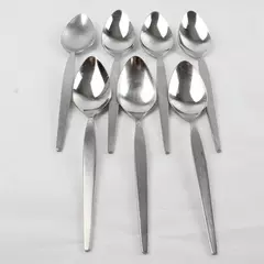 Set of 7 Oneida Satinique Stainless Steel Teaspoons