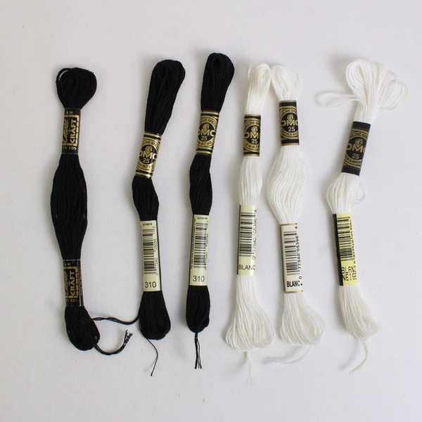 Lot of 6 Cotton Thread Pull Skein Black and White New