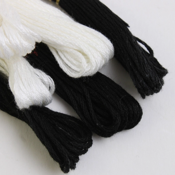 Lot of 6 Pull Skeins of Thread, Black and White, DMC J&P Coats New