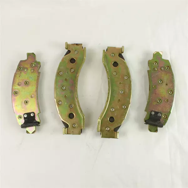 Guardian Front Brake Pads Set for 1990-1993 Chevrolet K3500 & GMC C3500 MD149