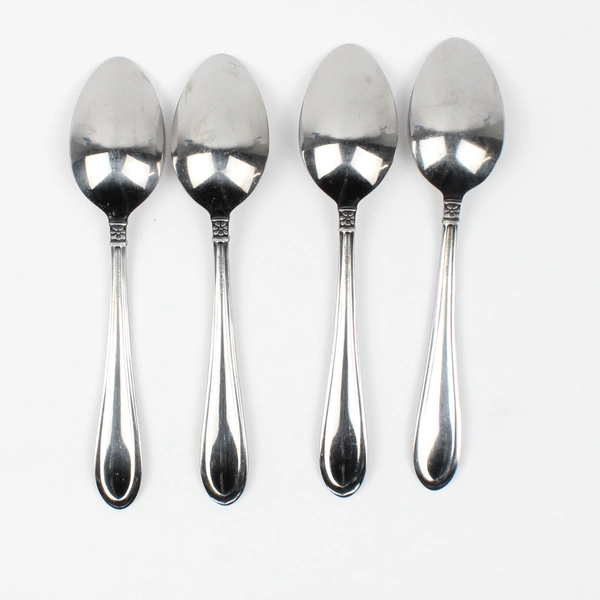 Lot of 4 Oneida Silver Memphis Pattern Oval Shaped Soup Spoons Stainless 7"