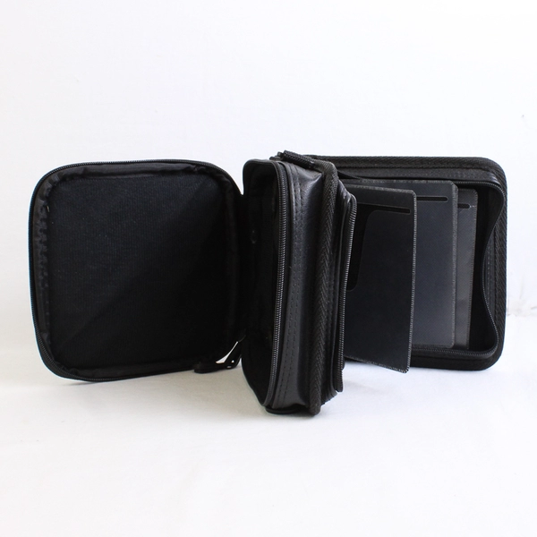 Jensen Solid Black Color Portable CD Carrying Case Square Zipper