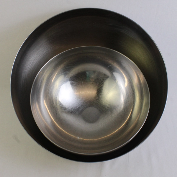 Lot Of 2 Ikea Stainless Steel Round Mixing Bowls (1 11.25" Diam, 1 14.5" Diam)