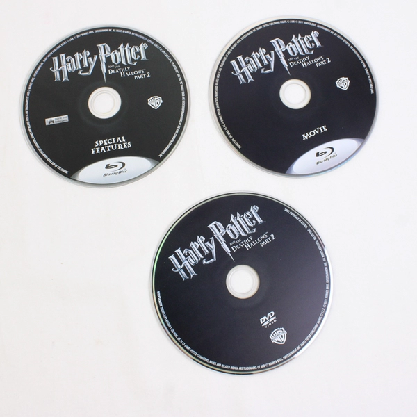 Harry Potter and the Deathly Hallows - Part 2 [Blu-ray and DVD] Very Good
