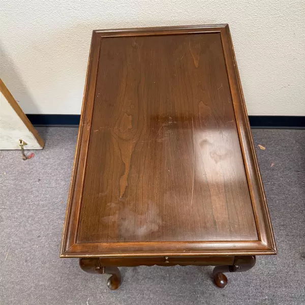 Vintage Ethan Allen Queen Anne Wood Tea Table With Pullout Trays