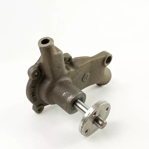 WP-398 Signature Series Engine Water Pump NEW with Gasket AW843 AMC/Rambler