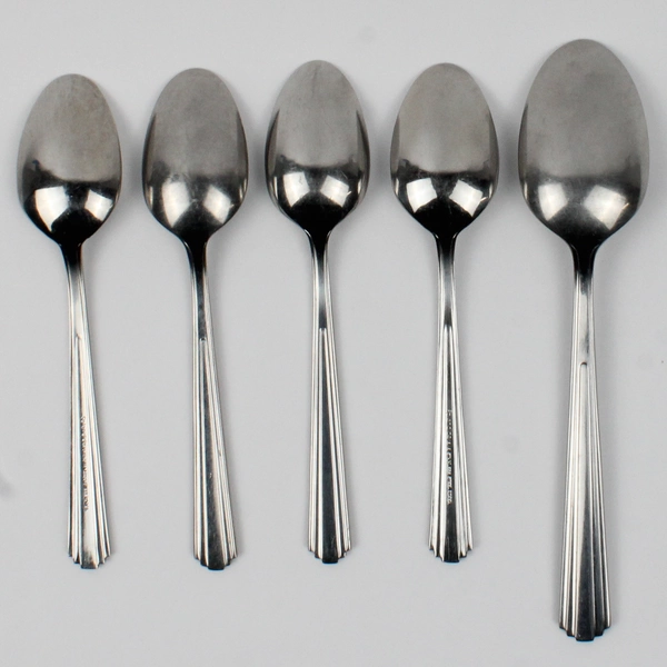 Lot Of 5 Splendide Manhattan (Stainless) Flatware 4 Teaspoons 1 Oval Soup Spoon