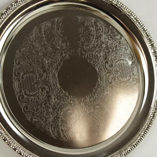 Set of 2 Silver Plated Serving Trays 10in Round