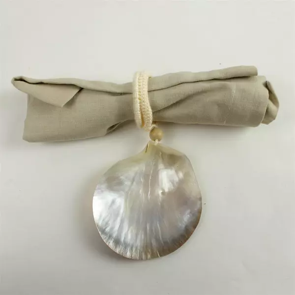 Shell Napkin Rings & Beige Fabric Napkins Set of 8 +6 Extra Rings (14) Coastal