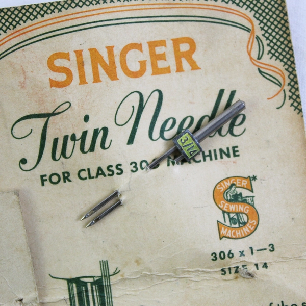 Singer Class 306 Sewing Machine Twin Needle 306 x 1 - 3 Made In Germany/Britain
