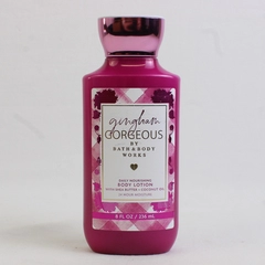 Bath & Body Works Snowflakes & Cashmere Body Lotion 8 fl oz Full New