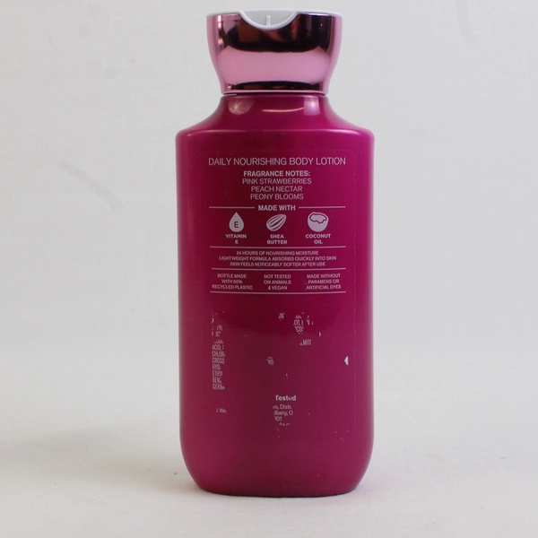 Bath & Body Works Snowflakes & Cashmere Body Lotion 8 fl oz Full New