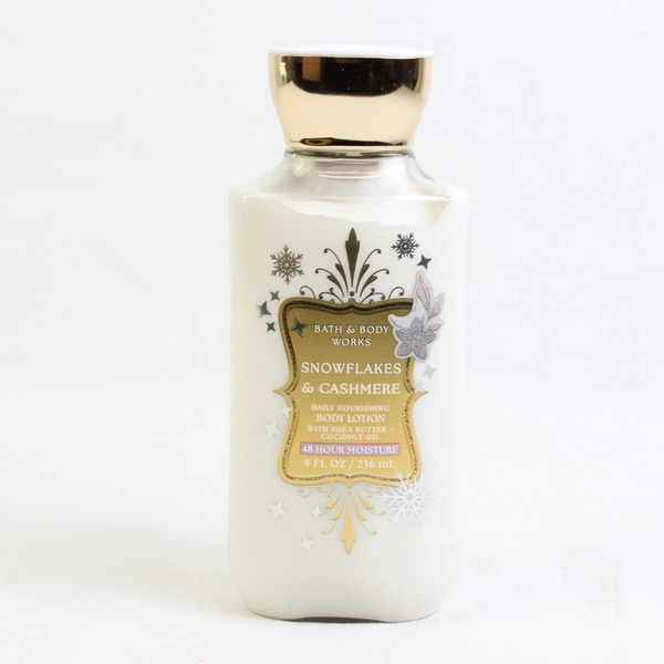 Bath & Body Works Snowflakes And Cashmere Scented Body Lotion (8 Fl Oz, Full)