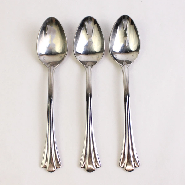 Lot of 3 Cuisinart Fairfield Pattern 18/10 SS Oval Shaped Soup Spoons 7"