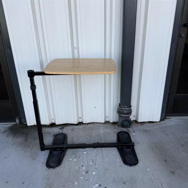 Adjustable Laptop Table Tray For Couch Swivel 15" x 20" Metal Feet