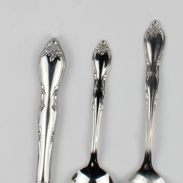 Lot Of 6 WMA Rogers Flatware 3 Soup, 2 Sugar Spoons, 1 Dinner Knife