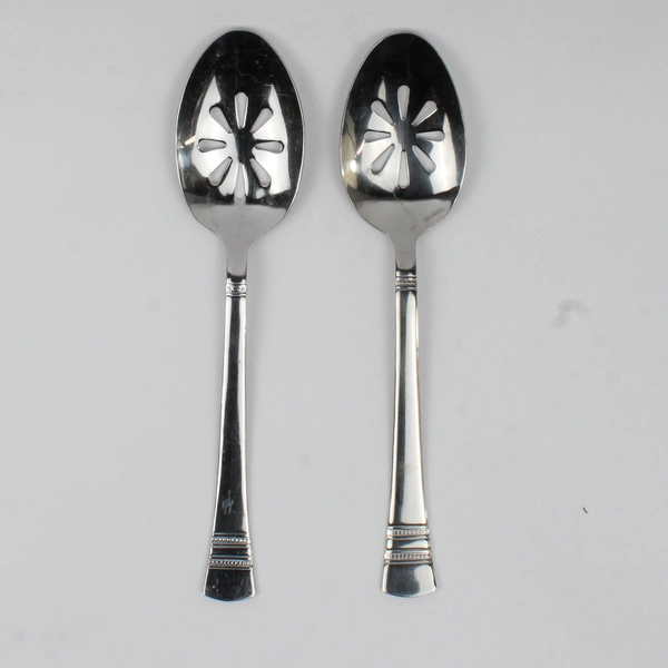 Lot Of 2 International Silver Kensington Flatware Pierced Serving Spoon 9"
