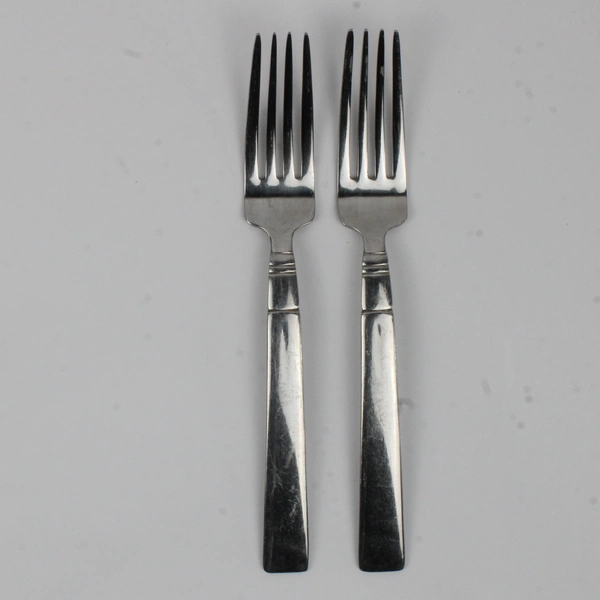 Lot of 2 Wallace Silver Chantel Pattern 18/10 SS Dinner Forks 8" Rare HTF