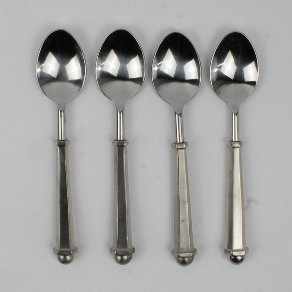 Lot of 4 Wallace Silver Unknown Pattern Stainless Soup Spoons 8.25" Rare HTF