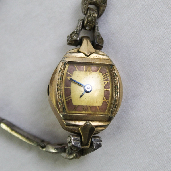 VTG Bulova 10K Rolled Gold Plate Women's Wristwatch 5mm Band FOR PARTS