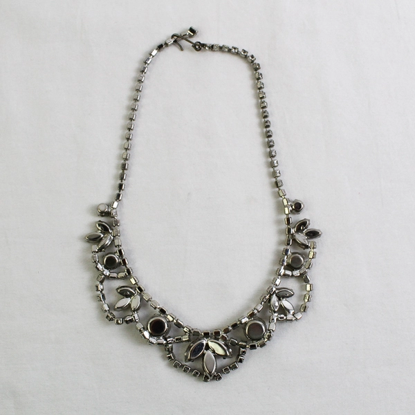 Vintage Unsigned Clear Rhinestone Silver-Tone Choker Necklace 15"