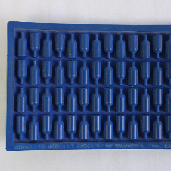 Absolut Blue/White Silicone Bar Service Mat Spill Rail 2006 23" Long