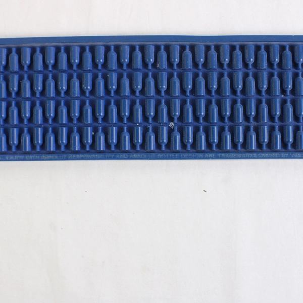 Absolut Blue/White Silicone Bar Service Mat Spill Rail 2006 23" Long