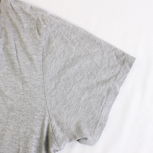 2019 Oregon Shakespeare Festival Gray V-Neck T-Shirt Women's Size Large