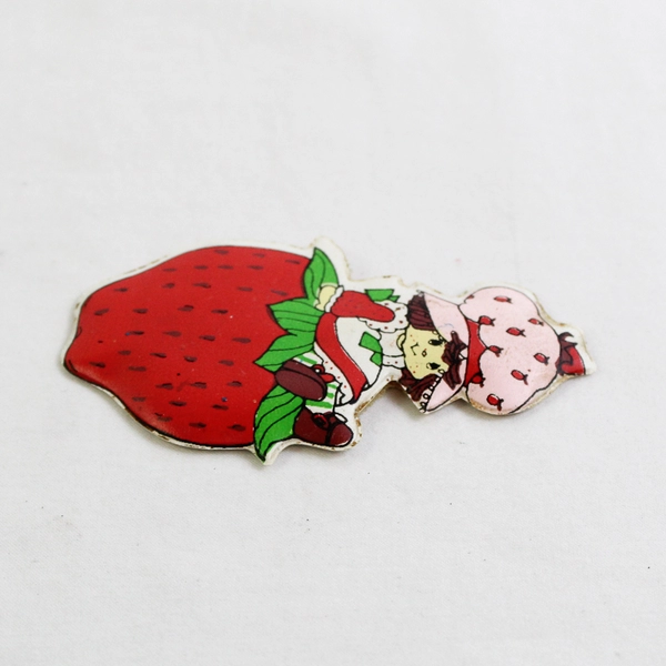 Vintage Strawberry Shortcake 3.5” Vinyl Puffy Magnet 1982