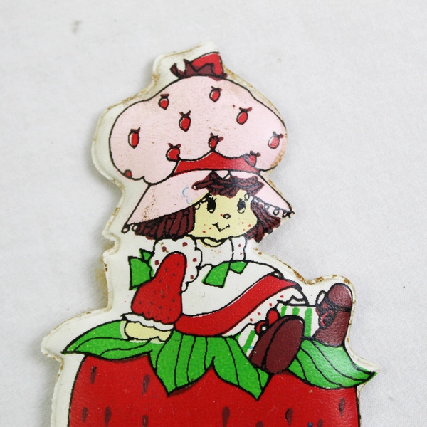 Vintage Strawberry Shortcake 3.5” Vinyl Puffy Magnet 1982