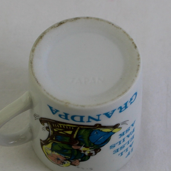 Unbranded White Ceramic Mug "If All Else Fails Ask Grandpa" Made In Japan 3.25"
