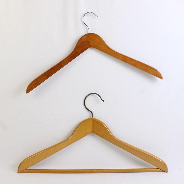 Lot of 5 Wooden Curved Clothes Hangers Coat Hangers With Metal Hook
