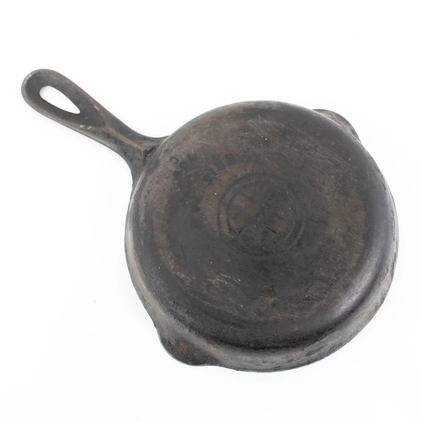 Griswold 709C #3 Cast Iron Pan Skillet Erie PA 6.5"