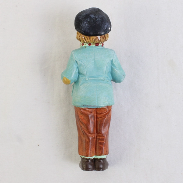 Vintage An Old Fashioned Christmas Russ Berrie Boy Caroler Standing 14287