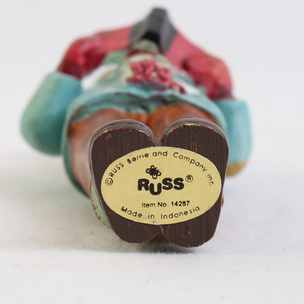 Vintage An Old Fashioned Christmas Russ Berrie Boy Caroler Standing 14287