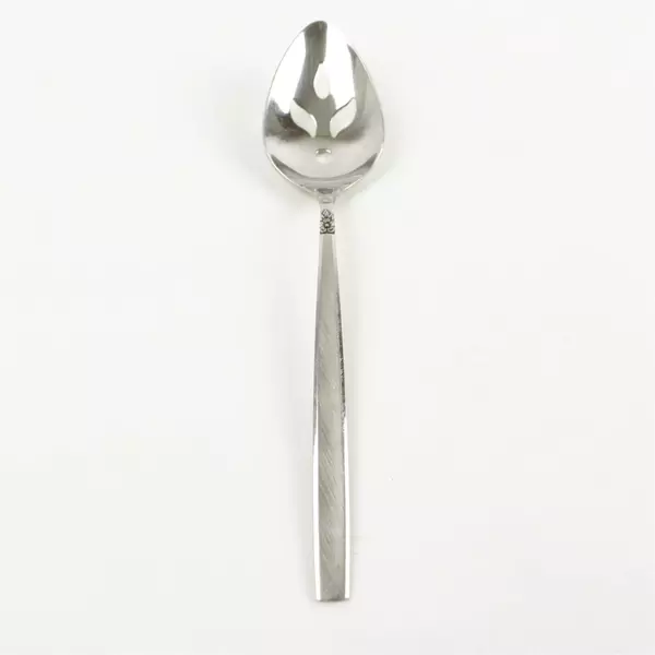 Lot of 4 Oneida Melissa Stainless Table/Serving Spoons & Pierced Serving Spoon