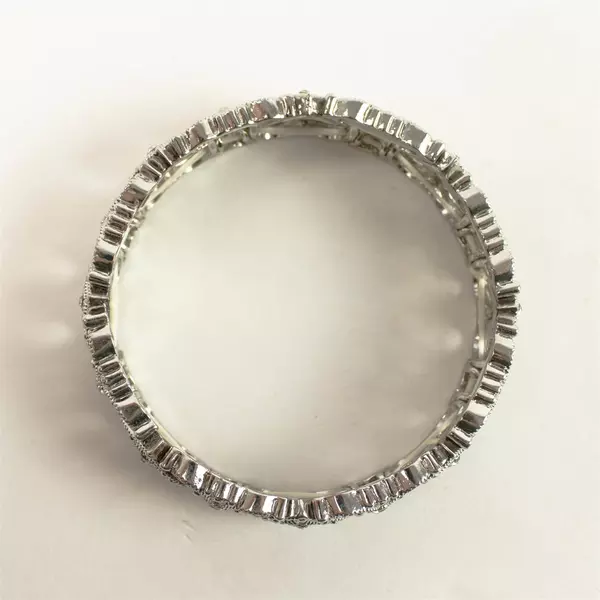 Vintage Silver-Tone Women's Crystal Stretch Bracelet w/ Heart Accents