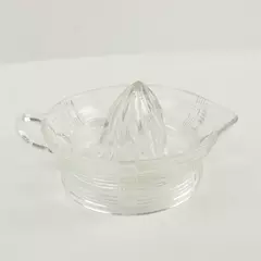 Vintage Clear Glass Citrus Juicer Lemon Reamer Manual Orange Squeezer