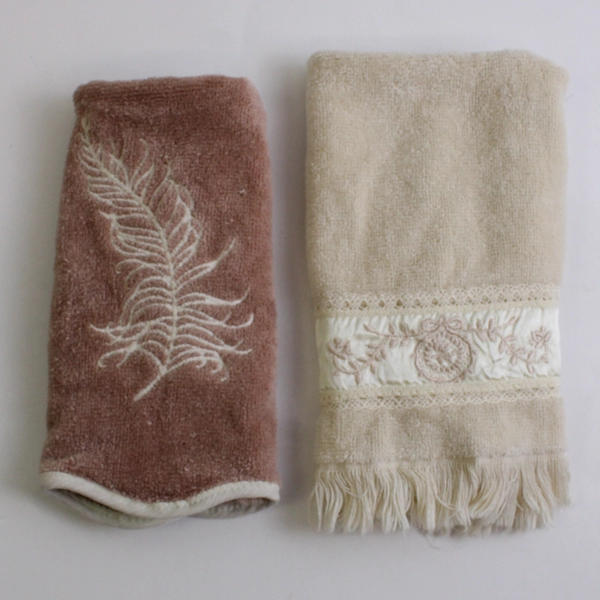 Lot Of 2 Ames Hand Towels Brown & Beige 90% Cotton 10% Polyester 11" x 15"