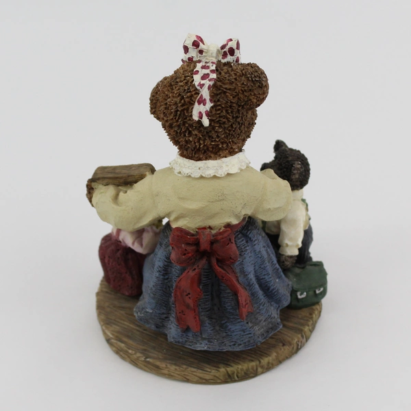 Vintage Resin Bear Figurine Teacher Giving 2 Students A Math Lesson