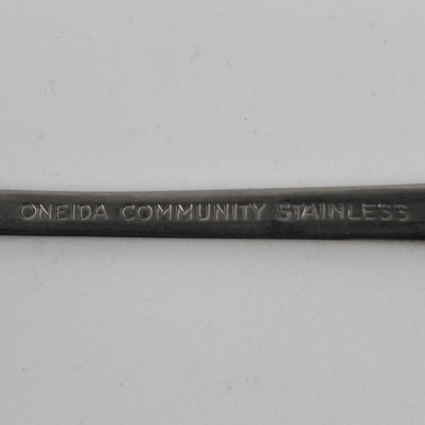 Lot Of 6 Oneida Patrick Henry (Community) Flatware 3 Dinner 3 Butter Knives