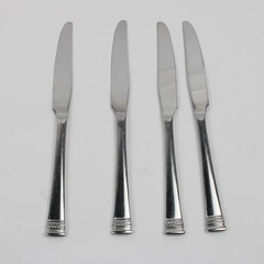 Lot of 4 Oneida Silver Dorset Pattern 18/0 Stainless Dinner Knives 9.5" Good
