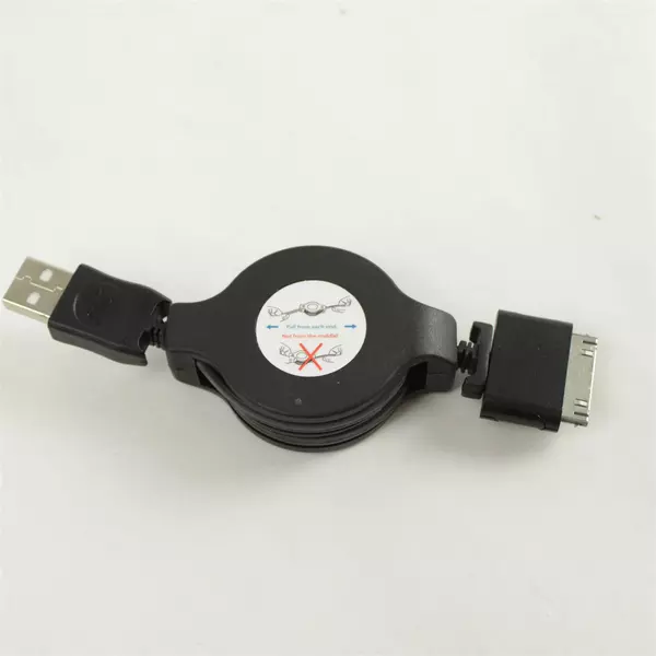 Scosche Retractable Charge & Sync Cable for iPad iPod - Used