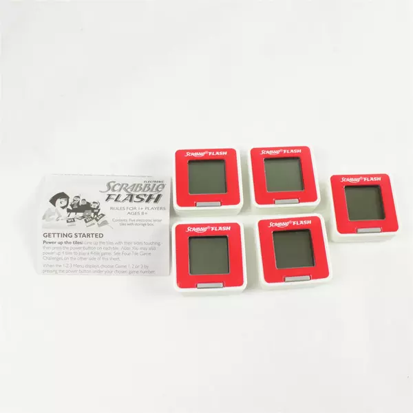 Hasbro Scrabble Flash Electronic Word Game Black Case - Needs Batteries