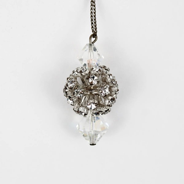 Vintage Aurora Borealis Bead Cluster Pendant Necklace 24"